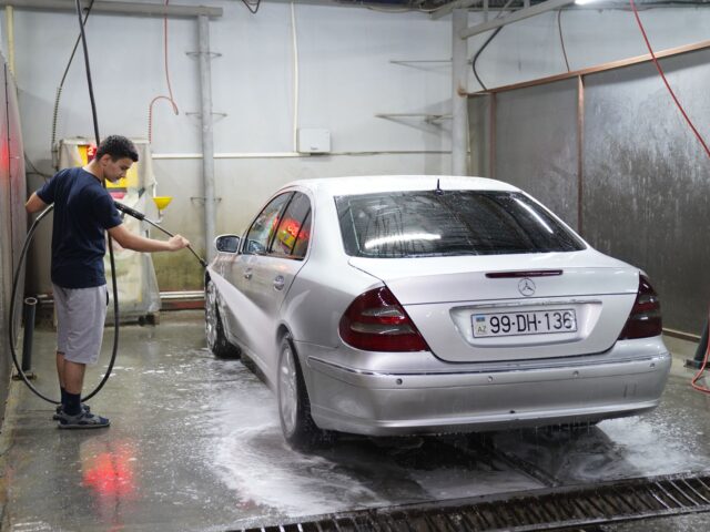 Autoshampoo mit Wachs