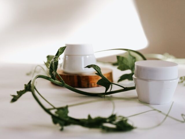 Organic face cream (natural cosmetics)