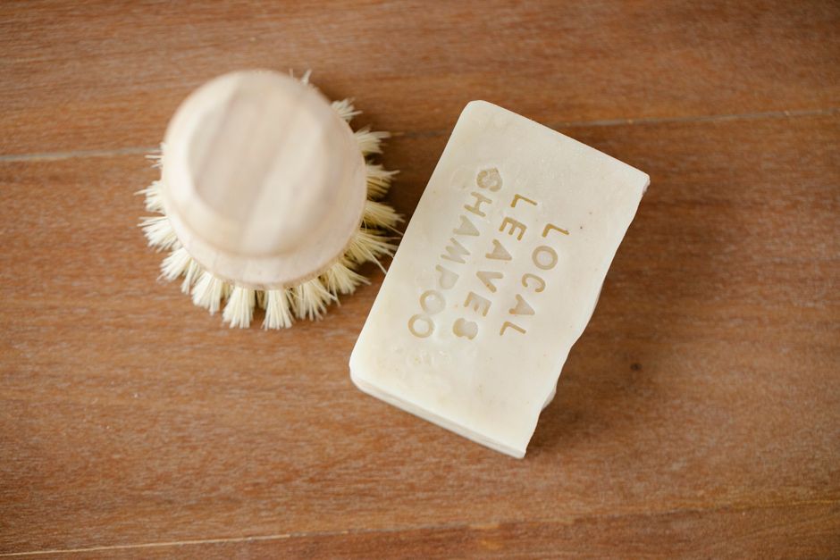 Solid shampoo / hair soap