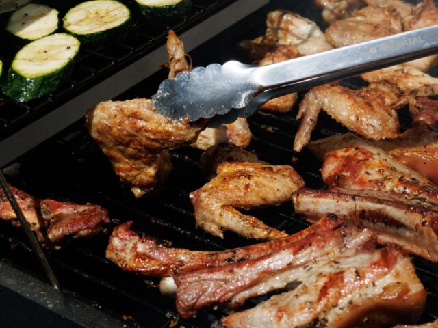 Grillschaber aus Holz